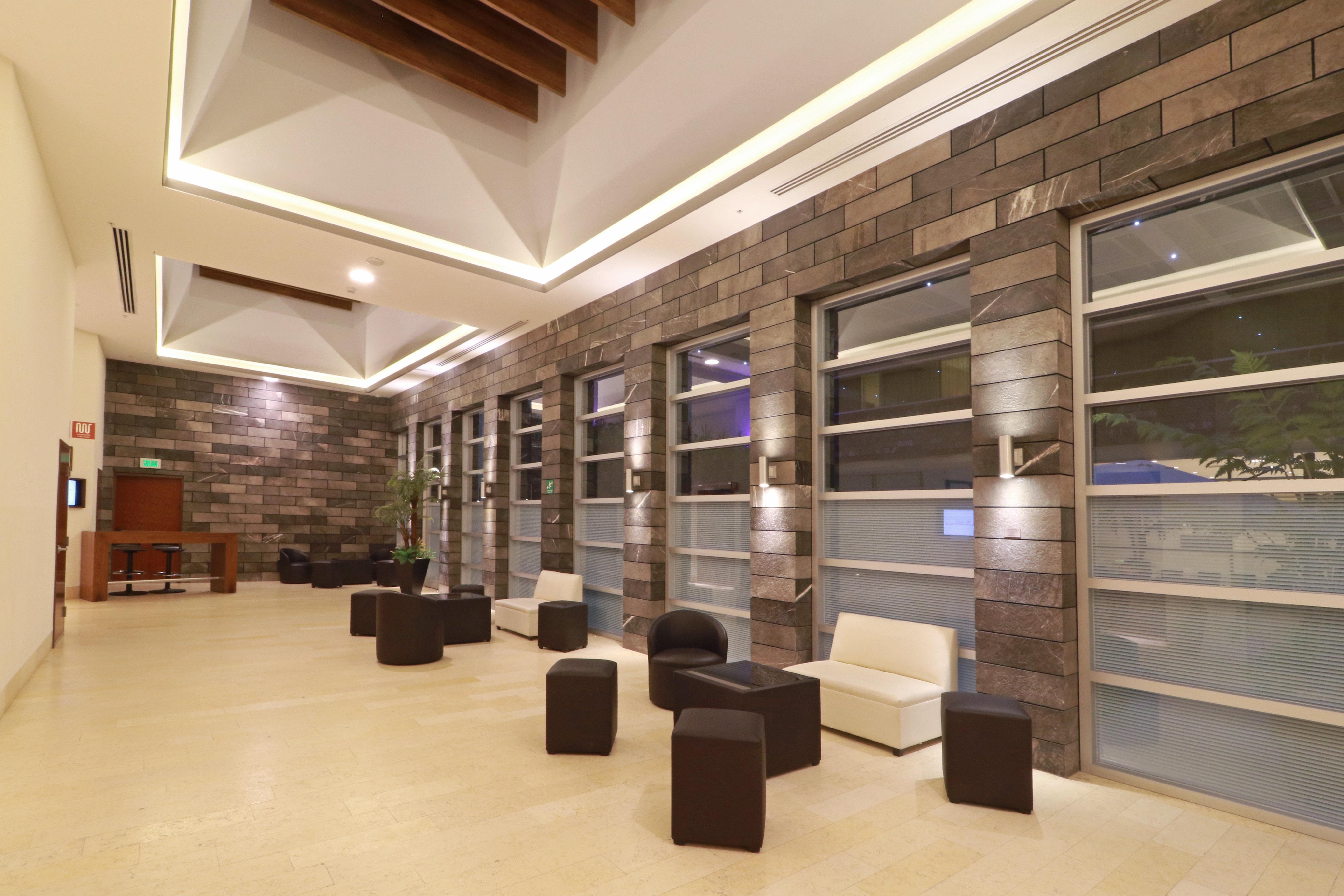 Holiday Inn & Suites Plaza Mayor By Ihg León Eksteriør billede