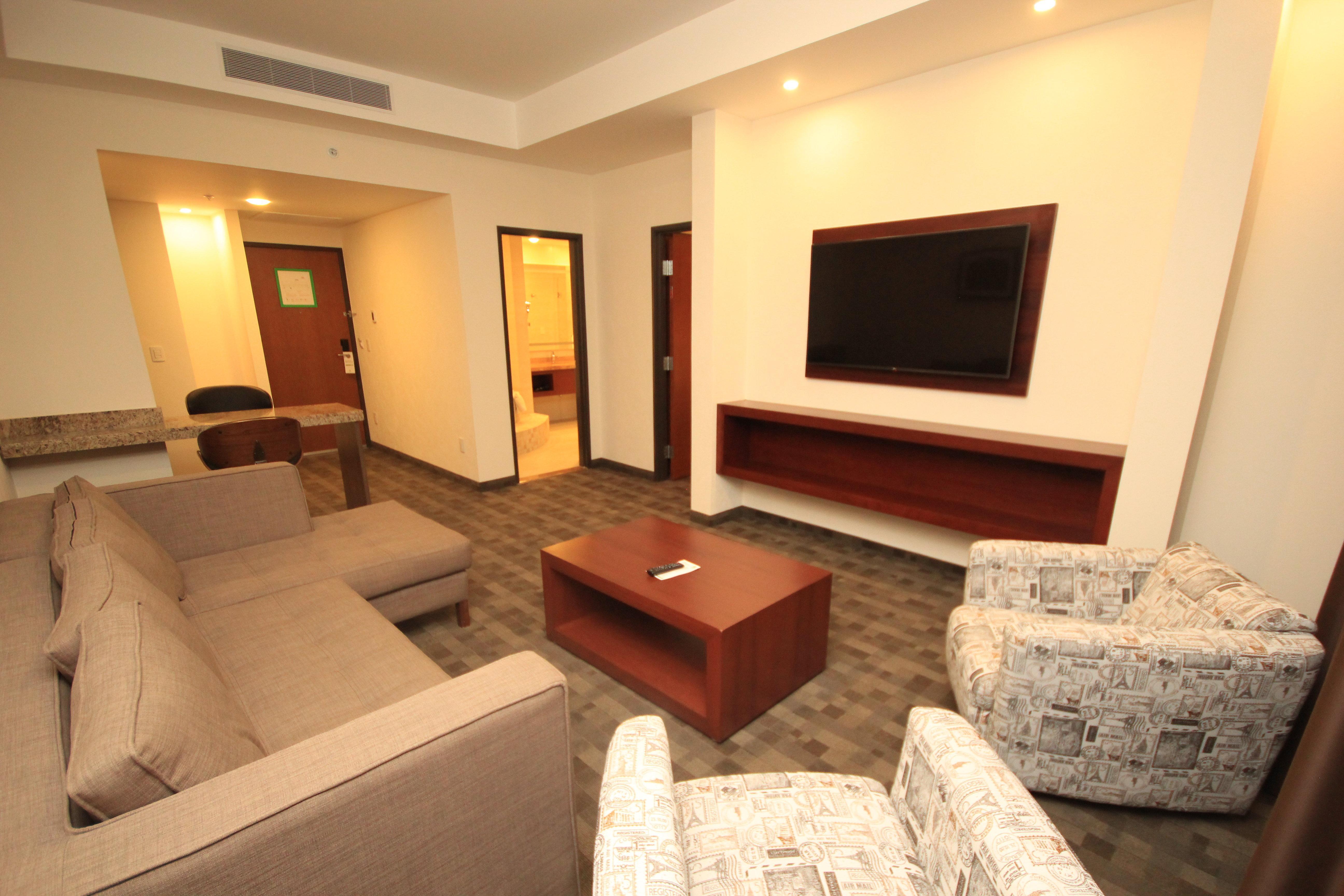 Holiday Inn & Suites Plaza Mayor By Ihg León Eksteriør billede